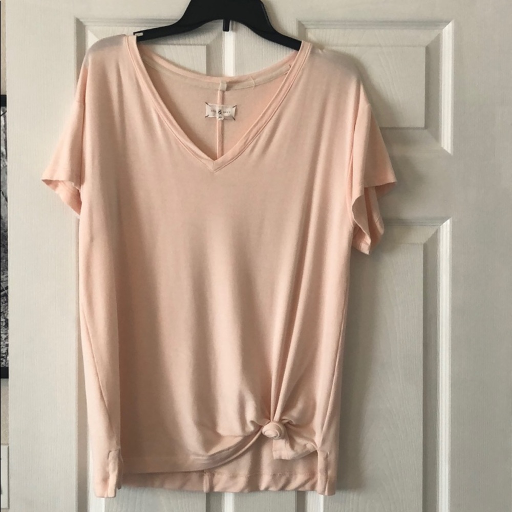 Lou and Grey size M tee